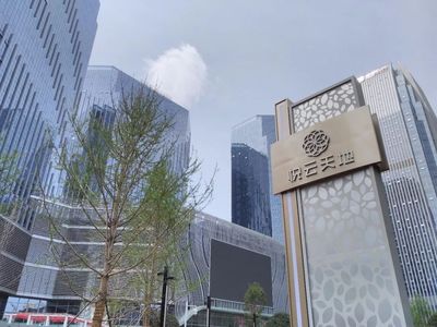 云投中心工程速報第五期 戶外停車導(dǎo)視系統(tǒng)安裝完成，悅云科技助力項目精細化升級